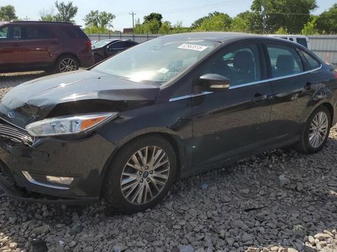 Used 2018 Ford Focus Titanium w/ Titanium Technology Package FWD image 51