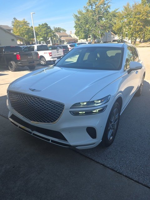 Used 2023 Genesis GV70 2.5T w/ Advanced Package AWD/4WD image 2