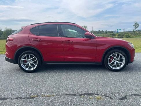 Used 2019 Alfa Romeo Stelvio Ti Sport w/ Quick Order Package 22S Sport AWD/4WD image 5