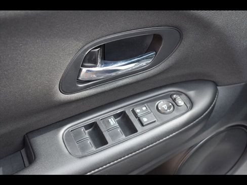Used 2021 Honda HR-V Sport image 19