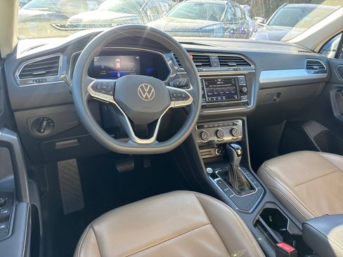 Used 2022 Volkswagen Tiguan S image 22