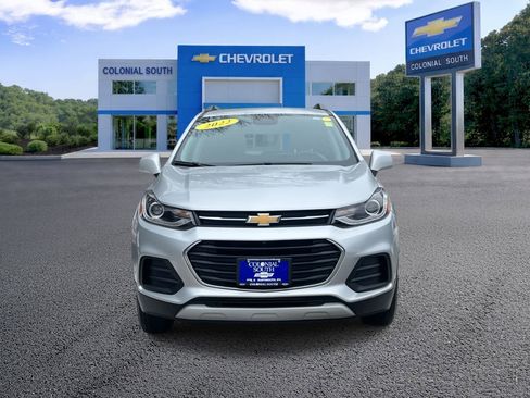 Certified 2022 Chevrolet Trax LT w/ LT Convenience Package image 10