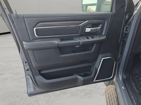 New 2026 RAM 2500 Laramie w/ Night Edition AWD/4WD image 10