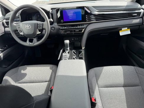 New 2026 Toyota Camry Hybrid image 6