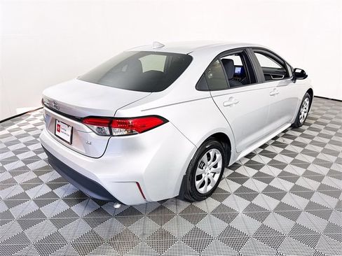 Certified 2025 Toyota Corolla LE image 22