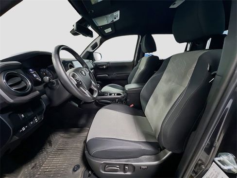 Used 2023 Toyota Tacoma TRD Sport image 22