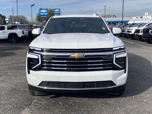 Used 2025 Chevrolet Tahoe LT image 2