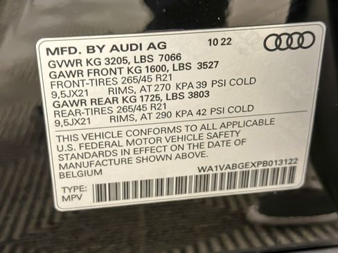 Certified 2023 Audi e-tron Chronos image 28