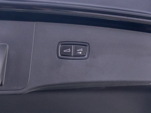 Certified 2025 Porsche Cayenne GTS AWD/4WD image 35