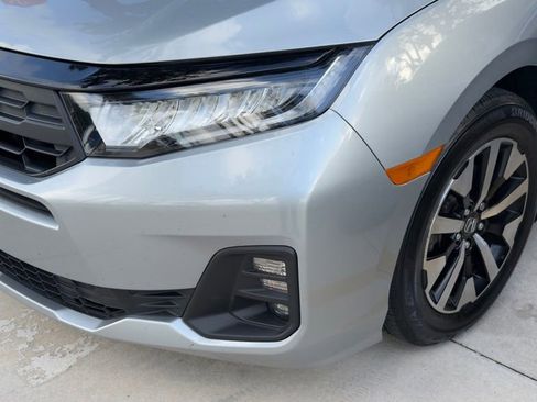 Used 2025 Honda Odyssey EX-L image 4
