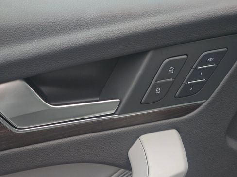 Certified 2025 Audi Q5 2.0T Premium Plus w/ Premium Plus Package image 37