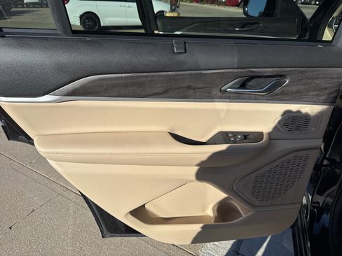 Used 2022 Jeep Grand Cherokee L Limited w/ Luxury Tech Group II image 27