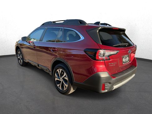 Used 2022 Subaru Outback Limited image 5
