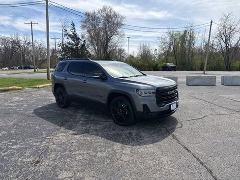 Used 2022 GMC Acadia SLT w/ Elevation Edition image 7