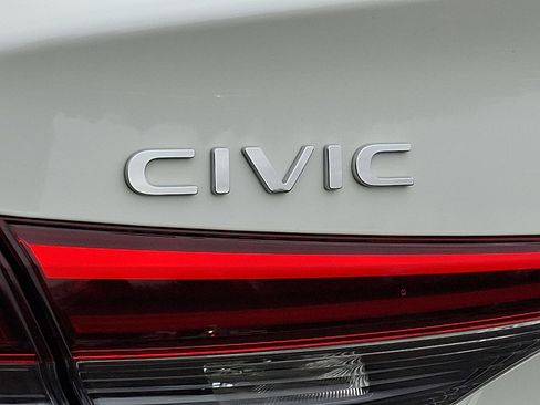 Used 2023 Honda Civic Sport image 30