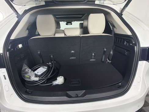 Used 2024 MAZDA CX-90 Plug-In Hybrid w/ Premium Pkg AWD/4WD image 30