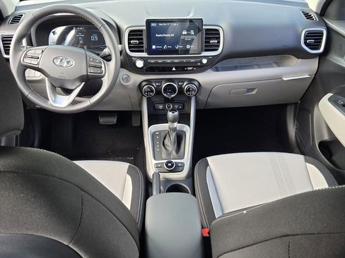 New 2026 Hyundai Venue SEL FWD image 7