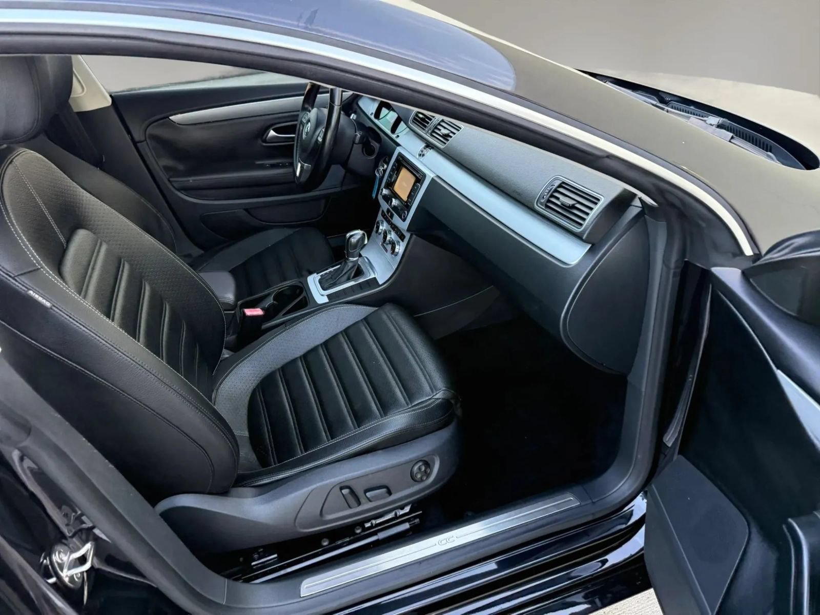 Used 2014 Volkswagen CC R-Line FWD image 20