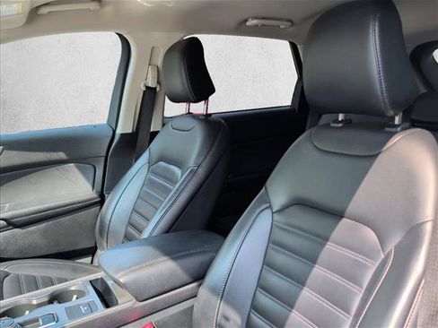 Used 2024 Ford Edge SEL AWD/4WD image 11