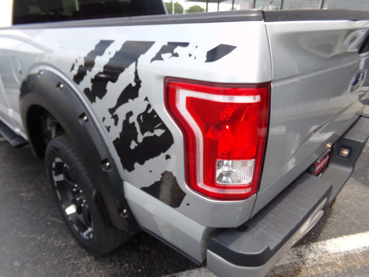 Used 2016 Ford F150 XLT w/ Equipment Group 301A Mid AWD/4WD image 30