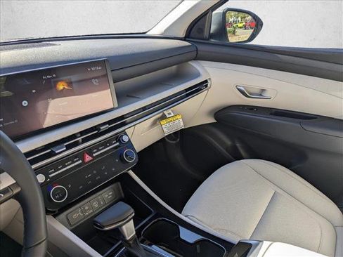 Used 2025 Hyundai Tucson SEL image 12