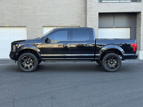 Used 2019 Ford F150 Limited image 2