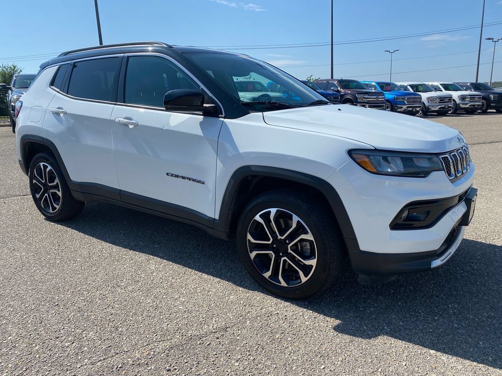 Used 2024 Jeep Compass Limited AWD/4WD image 8