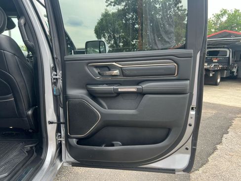 Used 2019 RAM 1500 Limited w/ Advanced Safety Group AWD/4WD image 18