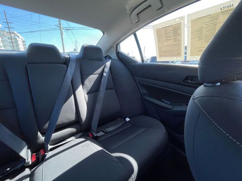 Used 2025 Nissan Altima 2.5 SV image 38