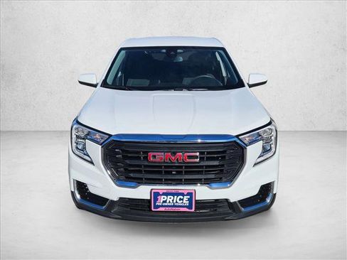 Certified 2024 GMC Terrain SLE image 2