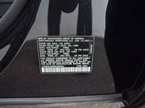 Used 2021 Volkswagen Atlas Cross Sport SE w/ Panoramic Sunroof Package image 38