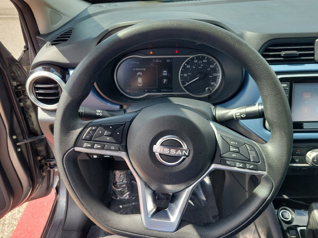 Used 2025 Nissan Versa SV FWD image 17