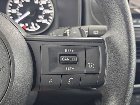 Used 2024 Nissan Rogue S FWD image 29