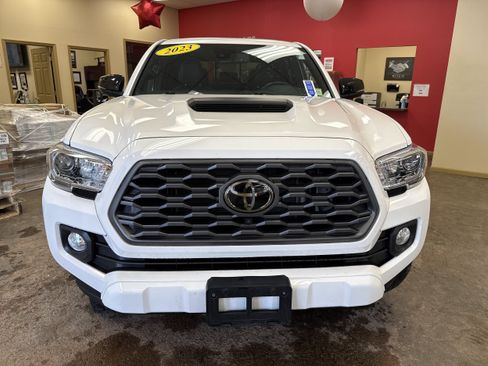Used 2023 Toyota Tacoma TRD Sport w/ TRD Premium Sport Package AWD/4WD image 2