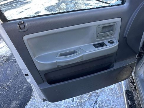 Used 2008 Dodge Dakota SXT image 16