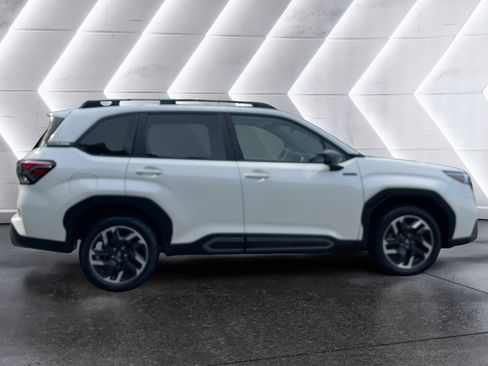 Used 2025 Subaru Forester Limited AWD/4WD image 7
