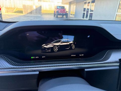 Used 2023 Tesla Model S Plaid image 13