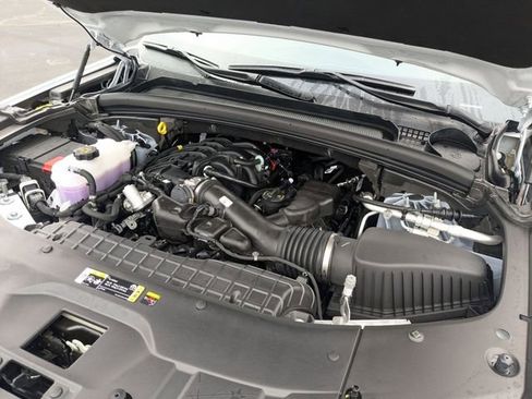 New 2025 Jeep Grand Cherokee L Laredo RWD image 34