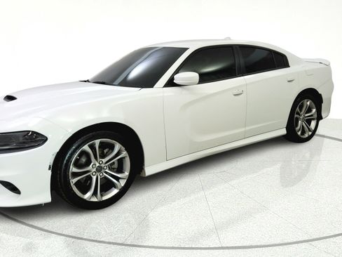 Used 2022 Dodge Charger R/T RWD image 3