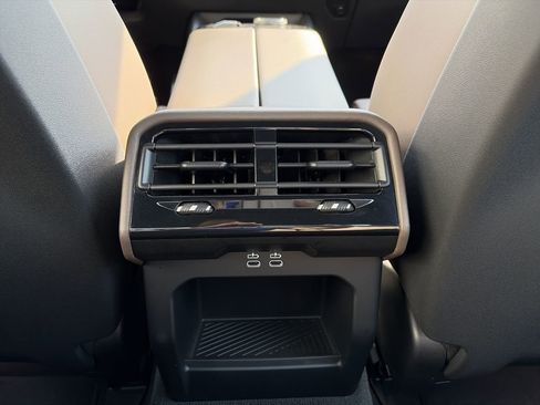 Certified 2024 BMW 530i w/ M Sport Package RWD image 31