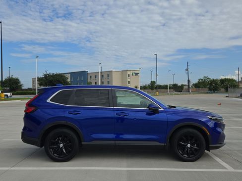 Certified 2023 Honda CR-V EX image 2