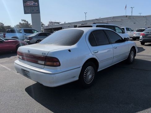 Used 1997 INFINITI I30 FWD image 3