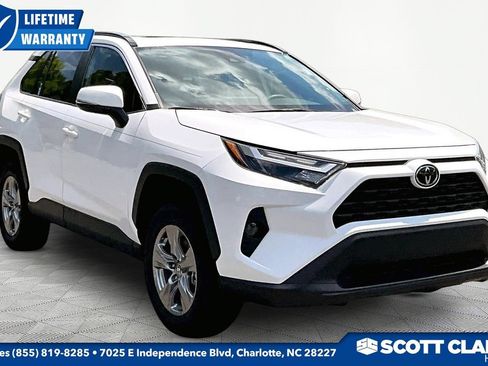 Used 2025 Toyota RAV4 XLE w/ Convenience Package FWD image 1