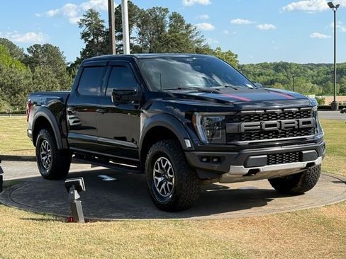 Used 2022 Ford F150 Raptor w/ Equipment Group 801A High AWD/4WD image 9