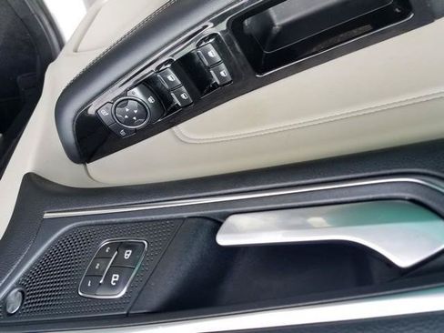 Used 2019 Ford Edge Titanium w/ Equipment Group 301A AWD/4WD image 11