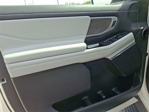 New 2025 Ford Expedition Platinum w/ Platinum Ultimate Package image 10