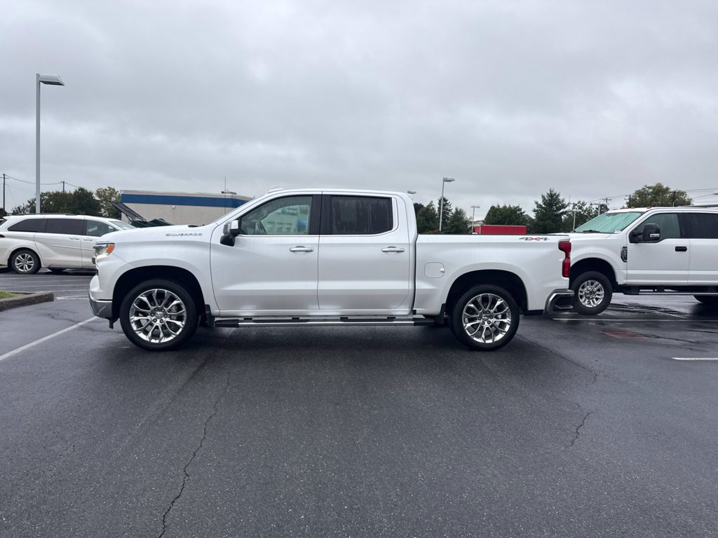 Used 2023 Chevrolet Silverado 1500 LTZ w/ LTZ Premium Package AWD/4WD image 2