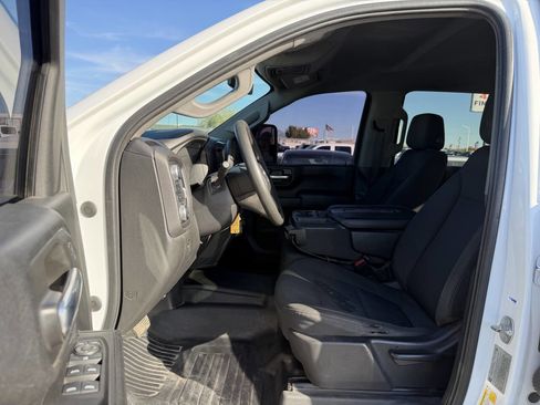 Used 2021 GMC Sierra 2500 4x4 Crew Cab w/ Gooseneck/5TH Wheel Package image 22