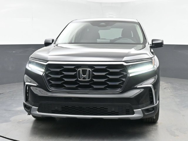 Used 2025 Honda Pilot EX-L image 3