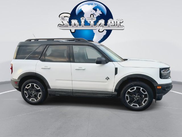 Used 2024 Ford Bronco Sport Outer Banks AWD/4WD image 2
